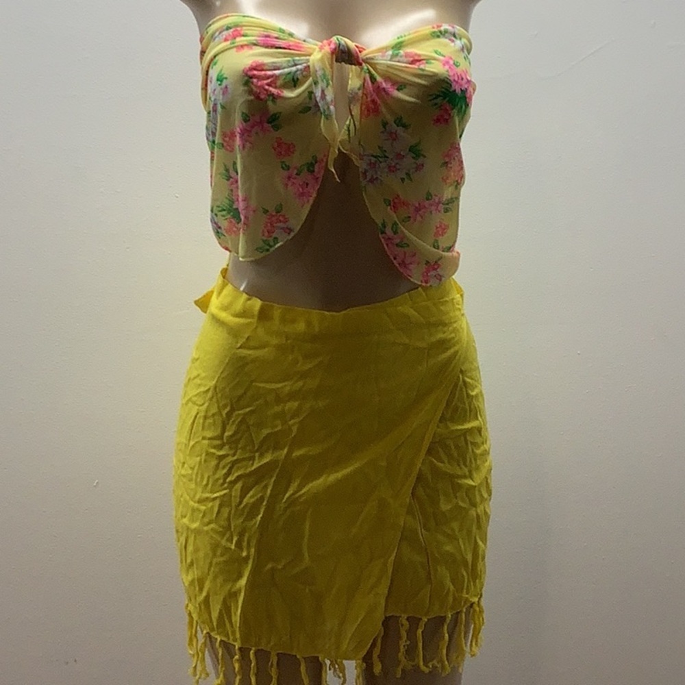 Zuliana 100% Rayon Skirts Wrap Around Waist Tie, Fringes & Mesh Flower Sarong